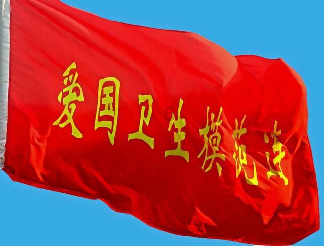 解答百科 | 一个女的很少找我聊天但是我找她聊感觉她很高兴为什么?有问必答平台